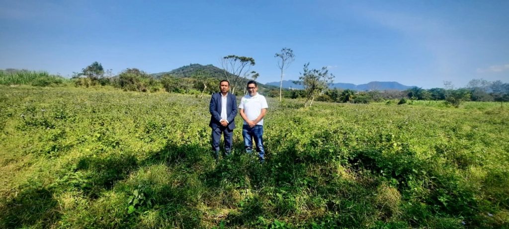 Supervisan terreno para Universidad Politécnica en Chocamán