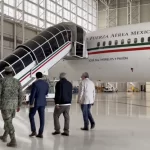 Se le va el avión a AMLO