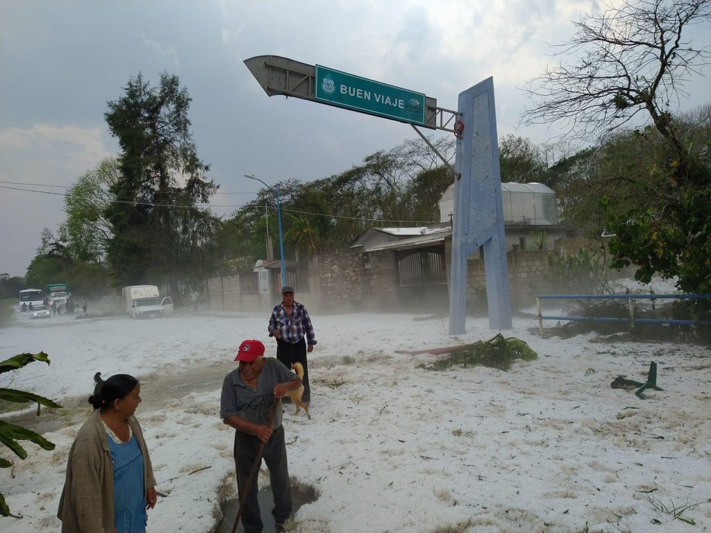 Granizadas azotan Veracruz
