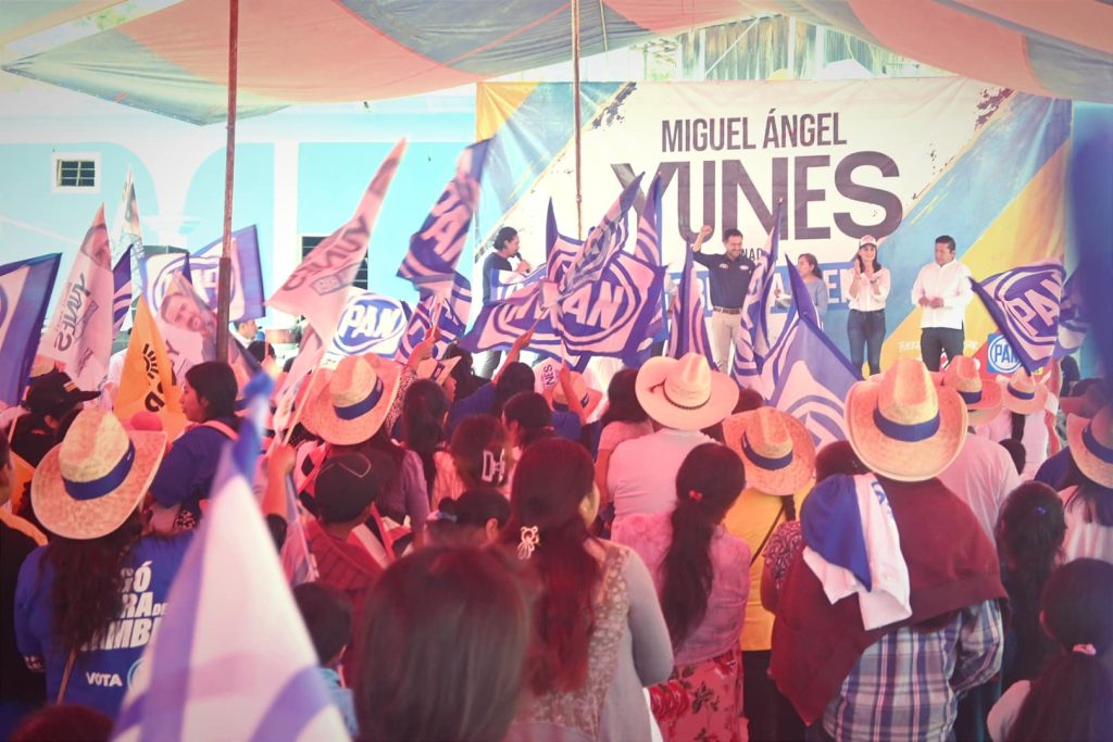 Yunes Márquez y Carla Canales Recorren Alpatlahuac en Campaña