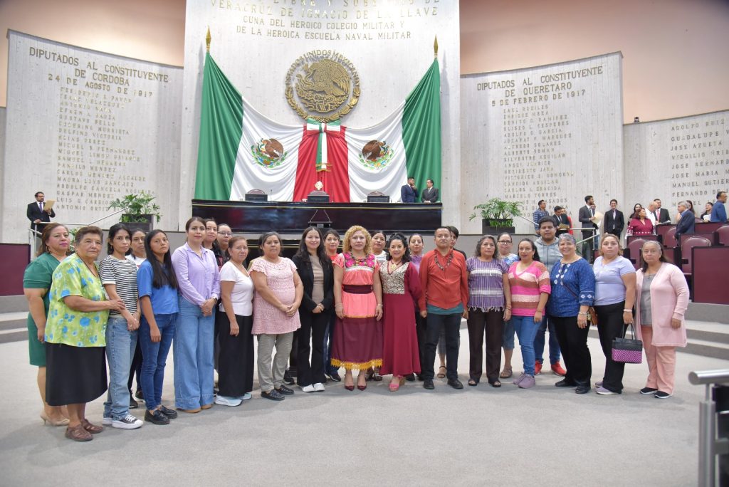 Aprueban reforma para que ayuntamientos promuevan el desarrollo artesanal