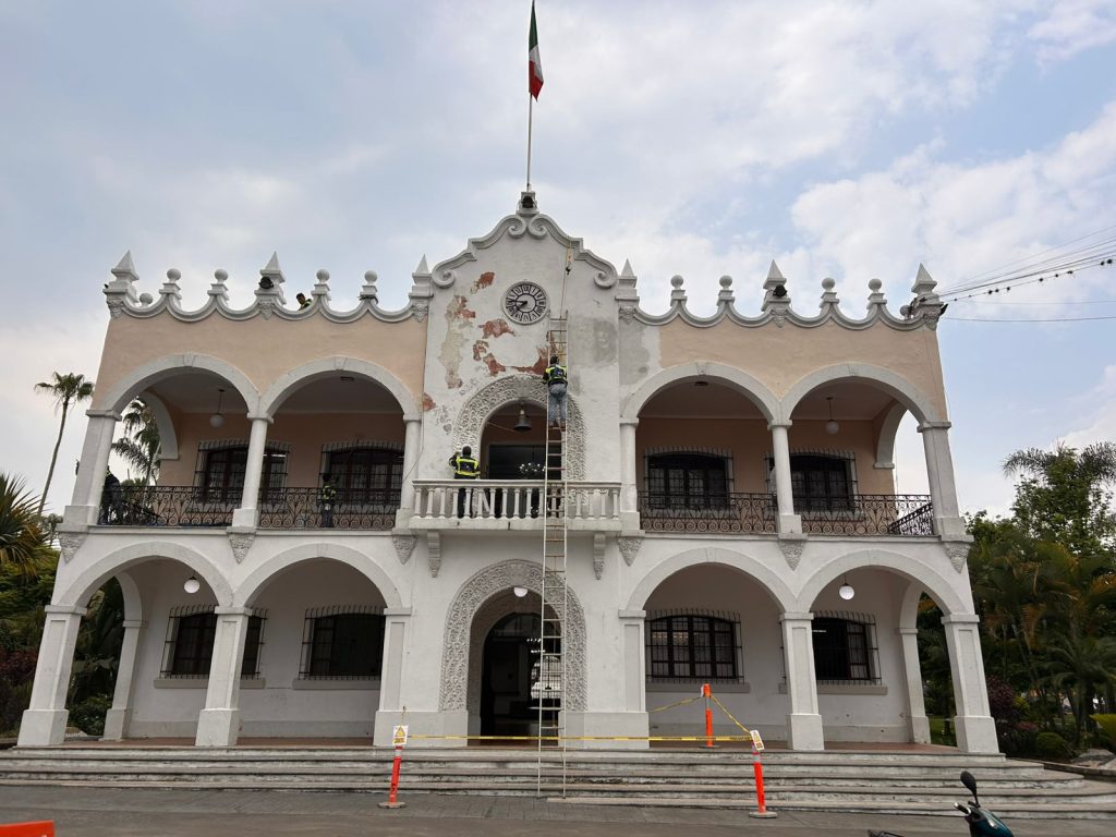 Realizan trabajos de conservación arquitectónica en Palacio Municipal. Con opinión técnica del INAH.