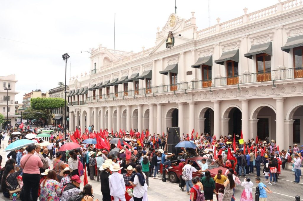 Se Manifiestan en Xalapa