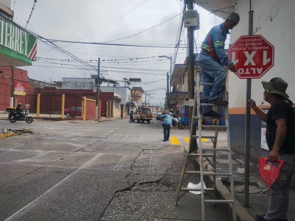 Retiro de semáforo en Av. 3 y Calle 21 e implementación de sistema 1 x 1